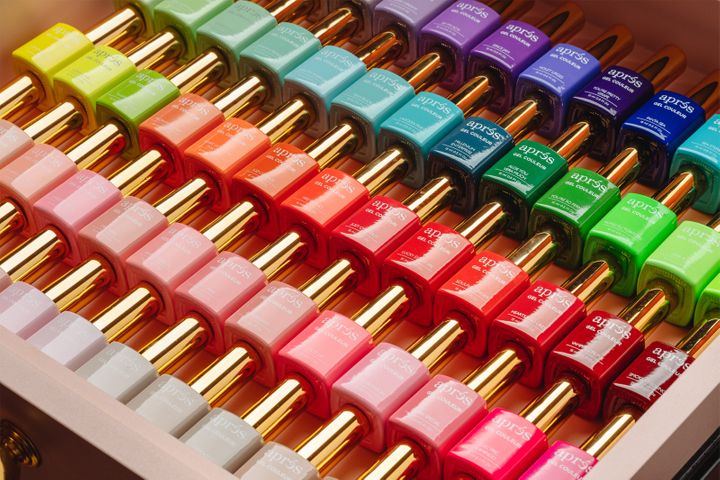 Aprés Nail's new Gel Couleur collection comes in 100 bright and bold gel shades.