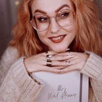 Celina Rydén and her Nail Planner book