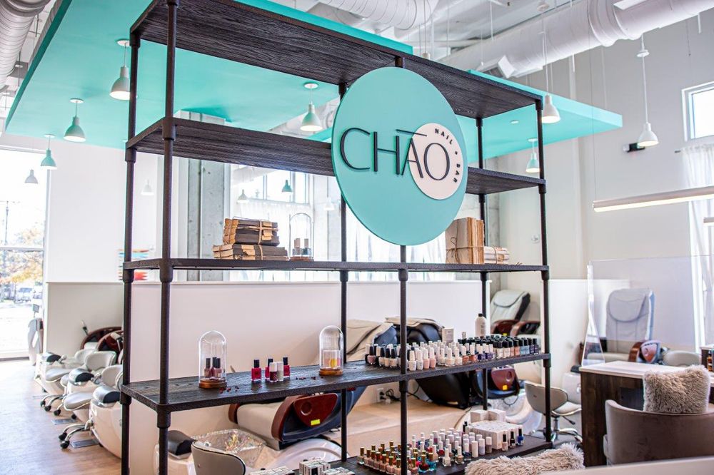 SALON TOUR: Chao Nail + Bar in Nashville