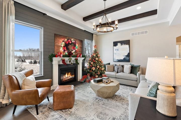 The classic Christmas tree is favorite Christmas decoration in 2023. - Photo: Lombardo Homes