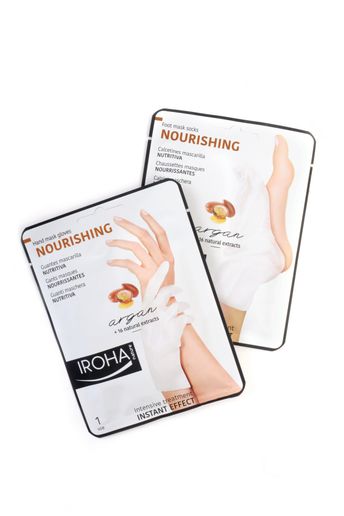 Iroha Hand and Foot Masks Nourish Skin