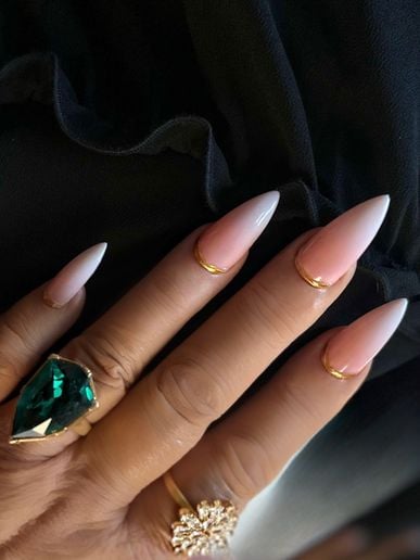 Jennifer Coolidge's nails for the Golden Globes were created by Temeka Jackson. - photo courtesy of Temeka Jackson