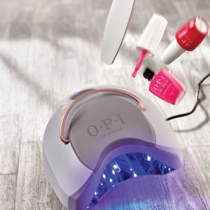 OPI Introduces Star Light Professional LED Light