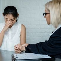 The top three reasons Gen Z and Millennials go to therapy are anxiety, depression, and stress. - Photo: Pexels.com / Timur Weber