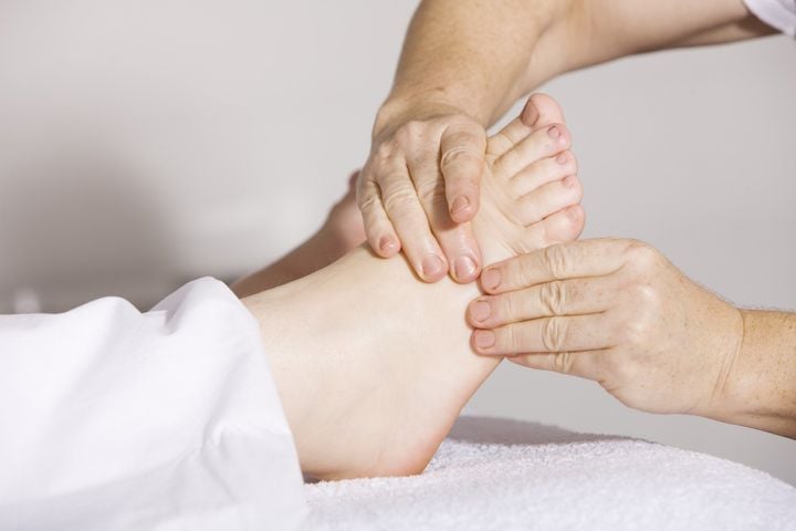 Integrate Reflexology Into Your Pedi Services
