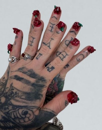 Teddy Swims' Grammys nails by Juan Alvear using Aprés Nail - photo courtesy of Juan Alvear