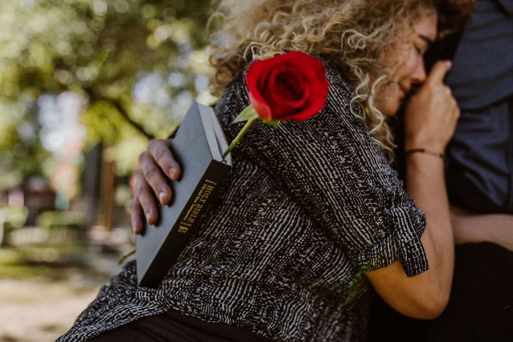 We underestimate the power of our presence. Just sit with someone. You do not have to say a word. - Photo: Pexels.com / RDNE Stock project
