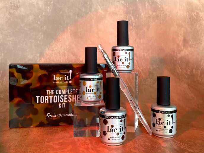 The new tortoiseshell design kit by gel company en Vogue comes with three new shades including a...