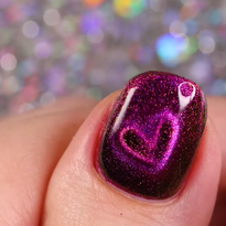 Valentine’s Day 2024 Nail Trends: How to Create Hearts with Cat Eye Polish