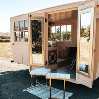 Pivoting in a Pandemic: What I Learned While Taking My Salon Mobile