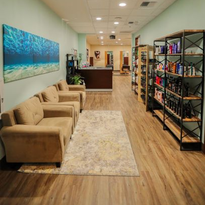 The Cut And Color Lounge