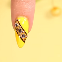 How to Shape the Perfect Almond Nail