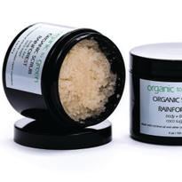 Exfoliate Irritated Skin with Organic Scrub